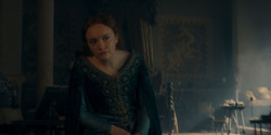 HouseOfTheDragon_3x01-SaltAndSeaFireAndBlood_3013