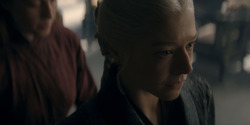 HouseOfTheDragon_3x01-SaltAndSeaFireAndBlood_3707