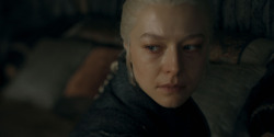 HouseOfTheDragon_3x01-SaltAndSeaFireAndBlood_4085