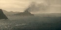 HouseOfTheDragon_3x01-SaltAndSeaFireAndBlood_5001