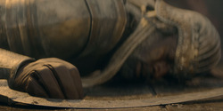 HouseOfTheDragon_3x01-SaltAndSeaFireAndBlood_5205