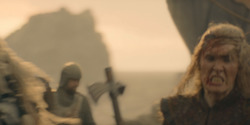 HouseOfTheDragon_3x01-SaltAndSeaFireAndBlood_5507