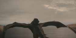 HouseOfTheDragon_3x02-QueensLanding_00125