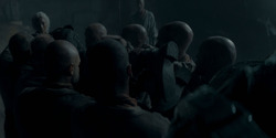 HouseOfTheDragon_3x02-QueensLanding_00149