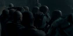 HouseOfTheDragon_3x02-QueensLanding_00150