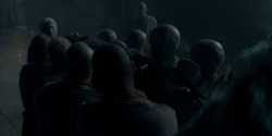 HouseOfTheDragon_3x02-QueensLanding_00154