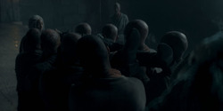 HouseOfTheDragon_3x02-QueensLanding_00155
