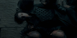 HouseOfTheDragon_3x02-QueensLanding_00160