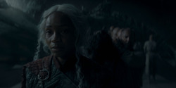 HouseOfTheDragon_3x02-QueensLanding_00200