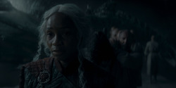 HouseOfTheDragon_3x02-QueensLanding_00201
