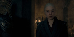 HouseOfTheDragon_3x02-QueensLanding_00240