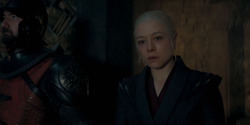HouseOfTheDragon_3x02-QueensLanding_00250