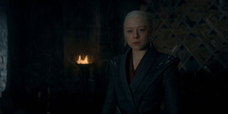 HouseOfTheDragon_3x02-QueensLanding_00258