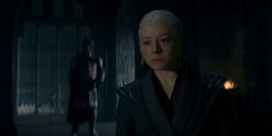 HouseOfTheDragon_3x02-QueensLanding_00275