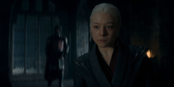 HouseOfTheDragon_3x02-QueensLanding_00286