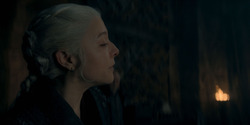 HouseOfTheDragon_3x02-QueensLanding_00315