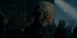 HouseOfTheDragon_3x02-QueensLanding_00324