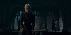 HouseOfTheDragon_3x02-QueensLanding_00339