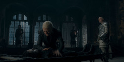 HouseOfTheDragon_3x02-QueensLanding_00381