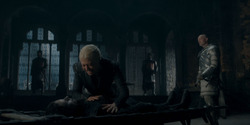 HouseOfTheDragon_3x02-QueensLanding_00382