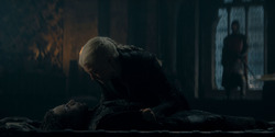 HouseOfTheDragon_3x02-QueensLanding_00394
