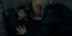 HouseOfTheDragon_3x02-QueensLanding_00398
