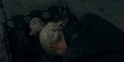 HouseOfTheDragon_3x02-QueensLanding_00400