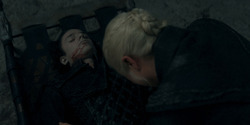 HouseOfTheDragon_3x02-QueensLanding_00401