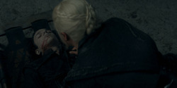 HouseOfTheDragon_3x02-QueensLanding_00408