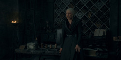 HouseOfTheDragon_3x02-QueensLanding_00429
