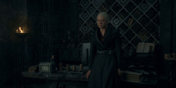 HouseOfTheDragon_3x02-QueensLanding_00431
