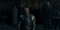 HouseOfTheDragon_3x02-QueensLanding_00457