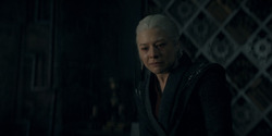 HouseOfTheDragon_3x02-QueensLanding_00460