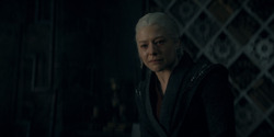 HouseOfTheDragon_3x02-QueensLanding_00462