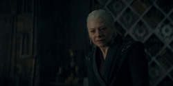 HouseOfTheDragon_3x02-QueensLanding_00466