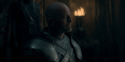 HouseOfTheDragon_3x02-QueensLanding_00473