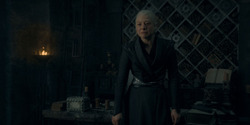 HouseOfTheDragon_3x02-QueensLanding_00509