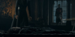 HouseOfTheDragon_3x02-QueensLanding_00540