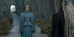 HouseOfTheDragon_3x02-QueensLanding_00713