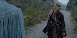 HouseOfTheDragon_3x02-QueensLanding_00755