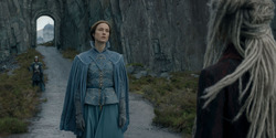 HouseOfTheDragon_3x02-QueensLanding_00859