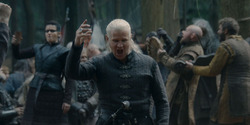 HouseOfTheDragon_3x02-QueensLanding_00901