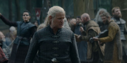 HouseOfTheDragon_3x02-QueensLanding_00903