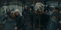 HouseOfTheDragon_3x02-QueensLanding_00913