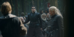 HouseOfTheDragon_3x02-QueensLanding_00932