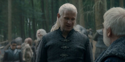 HouseOfTheDragon_3x02-QueensLanding_00965