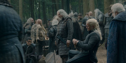 HouseOfTheDragon_3x02-QueensLanding_01016