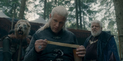 HouseOfTheDragon_3x02-QueensLanding_01032