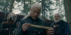 HouseOfTheDragon_3x02-QueensLanding_01036