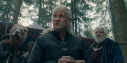 HouseOfTheDragon_3x02-QueensLanding_01048